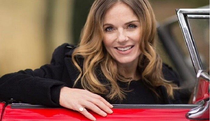 Экс-солистка Spice Girls Джери Холлиуэлл поделилась трогательным фото с новорожденным сыном