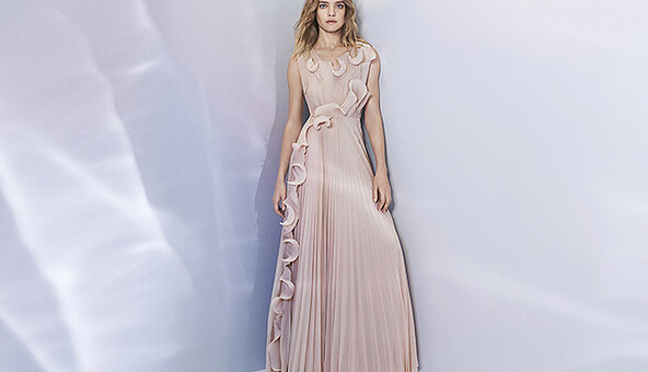 Наталья Водянова снялась в рекламной кампании коллекции H&M из отходов