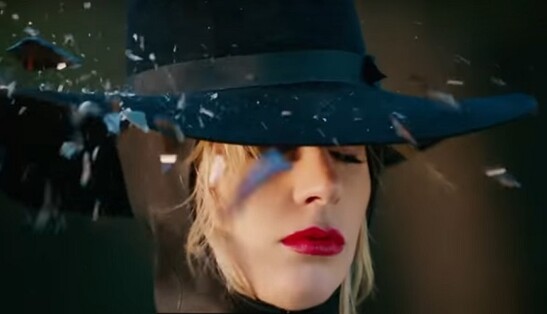 Она вернулась: Леди Гага выпустила провокационный клип