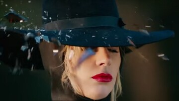 Она вернулась: Леди Гага выпустила провокационный клип