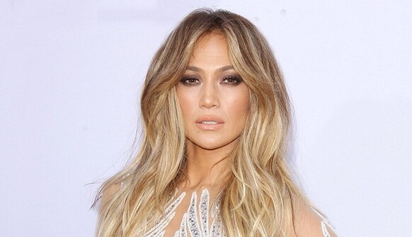 Джей Ло и Дрейк поставили роман на паузу