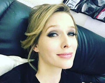 Такая хозяюшка: беременная Катя Осадчая похвасталась в сети кулинарными талантами