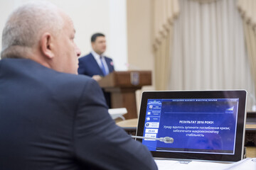 Отчет Гройсмана: реальные успехи Кабмина или ловкость рук