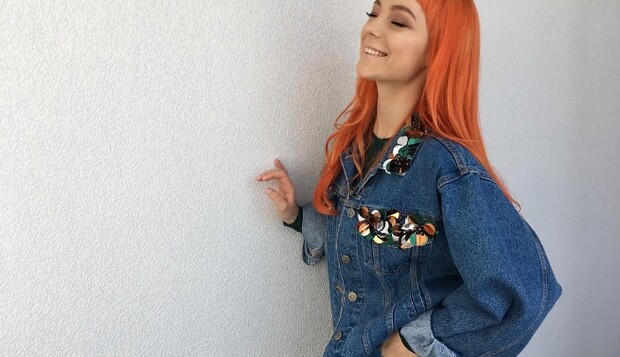 Светлана Тарабарова удивила фанов кислотным цветом волос