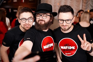 Святые люди: Dzidzio научат, как завязать с матом