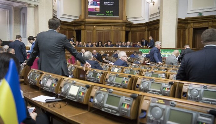 Неудобства для Порошенко: что стоит за созданием коалиции оппозиции