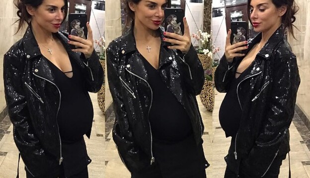 Ждун тоже ждет: беременная Анна Седокова рассмешила поклонников забавным фото