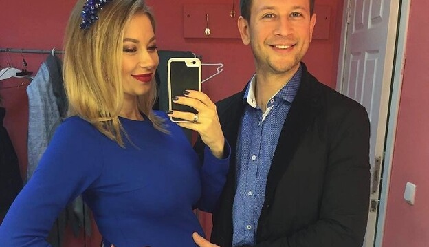 Дмитрий Ступка засветил в сети фото с беременной супругой