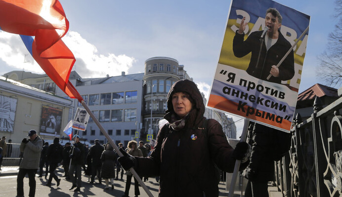 Несуществующее общество: марш Немцова, освобождение Дадина и стол Путина