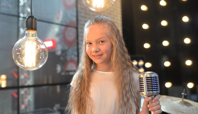 Старшая дочь Евгения Кошевого выиграла конкурс, исполнив знаковую для Украины песню 