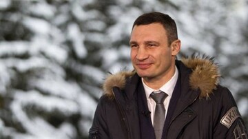 Виталий Кличко и Олег Ляшко облюбовали куртку за 57 тысяч грн