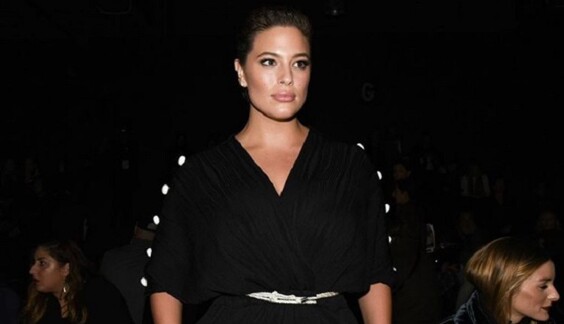 Модель ​plus size Эшли Грэм показала альтернативную версию спасателей Малибу