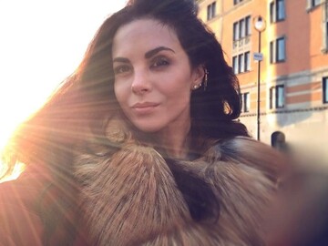 Настя Каменских растрогала до слез своих родственников неожиданным сюрпризом: опубликовано видео