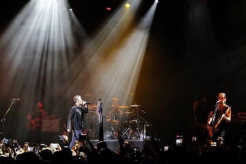 Святослав Вакарчук в Нью-Йорке посвятил песню бойцам АТО