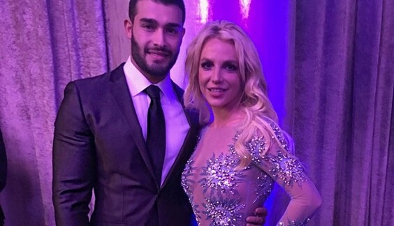 Накачанный и счастливый: сексуальный бойфренд Бритни Спирс был толстяком