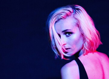 Беременная Полина Гагарина показала семейную идиллию в новом клипе: опубликовано видео