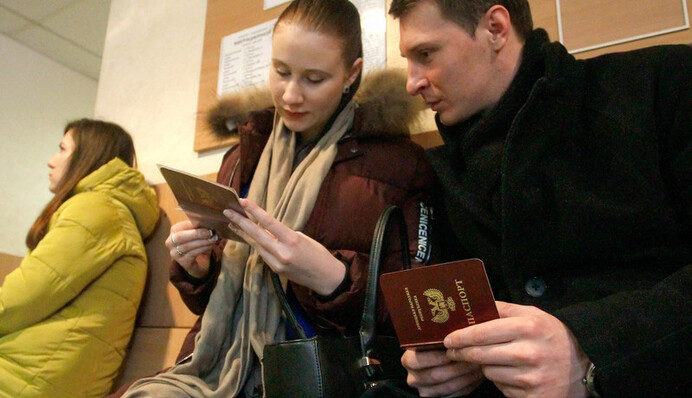 За правом ґрунту: як Україна виграє від ідеї Поклонської і Затуліна