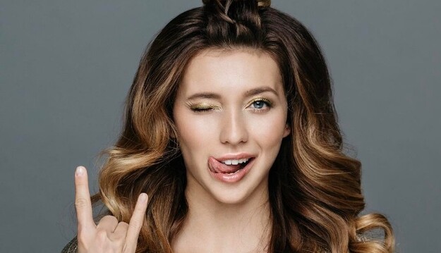 Вскрылись шокирующие подробности свадьбы ведущей 