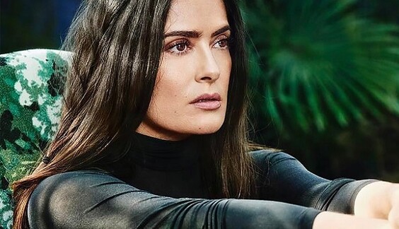 50-летняя Сальма Хайек призналась, что не верит в ботокс