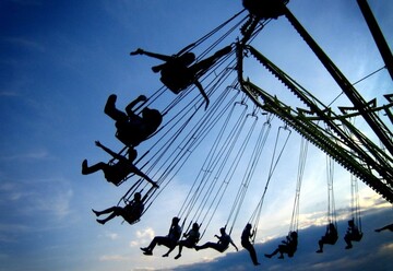 Аттракционы в Украине хотят превратить в русскую рулетку