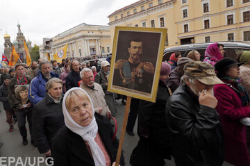 Почему возвращение монархии могло бы помочь России