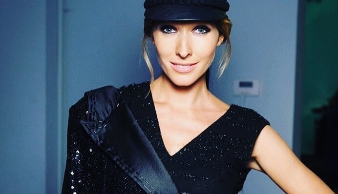 Катя Осадчая вышла в свет впервые после рождения сына: опубликовано фото