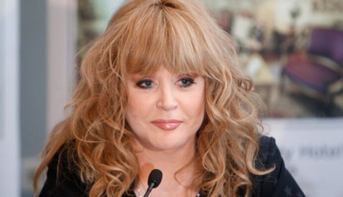 Алла Пугачева поможет невесте внука с выбором свадебного наряда