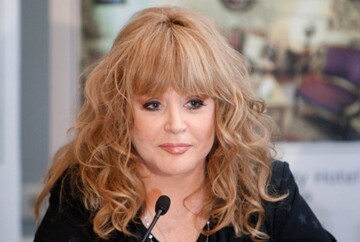 Алла Пугачева поможет невесте внука с выбором свадебного наряда