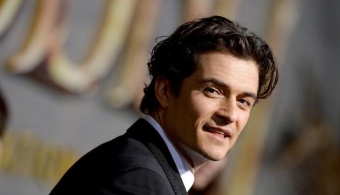 Орландо Блума застукали на отдыхе с новой пассией