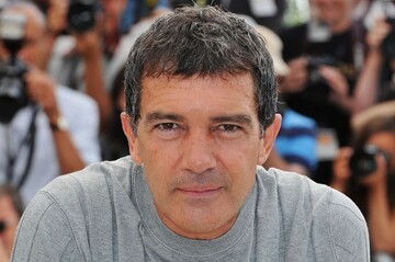 Антонио Бандерас опроверг слухи о сердечном приступе: опубликовано видео