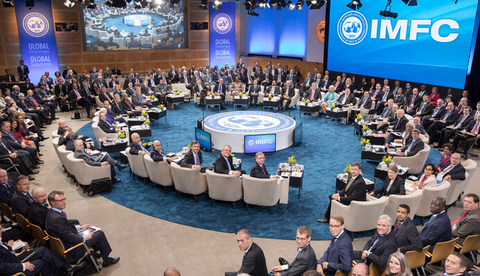 Стоп транш: почему МВФ на самом деле не дает Украине денег