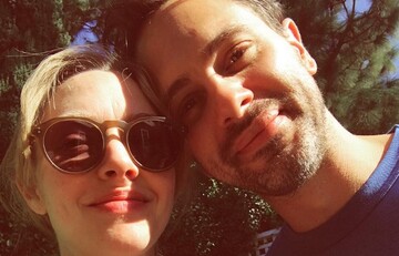 Актриса Аманда Сейфрид впервые стала мамой