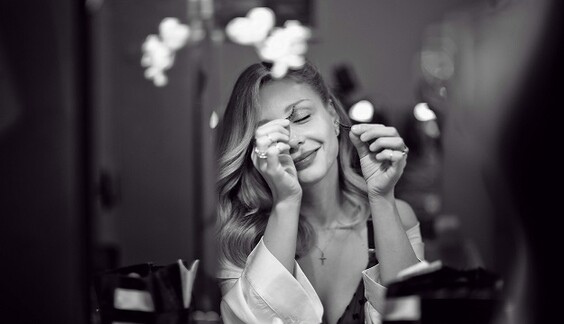 Тина Кароль в новом клипе спела о любви к хорошему парню