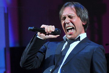 В РФ экстренно госпитализирован певец Николай Носков