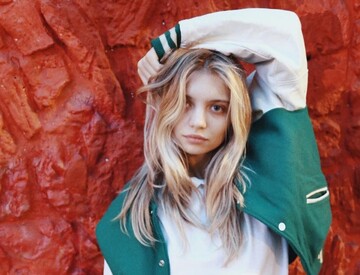 Украинская модель стала лицом рекламной кампании одежды Канье Уэста