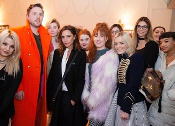 Виктория Бекхэм призналась, кто похитил ее улыбку