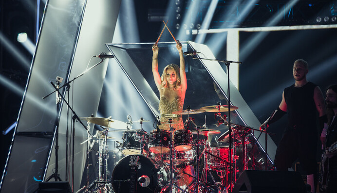 Светлана Лобода собрала аншлаг на сольном концерте в Москве