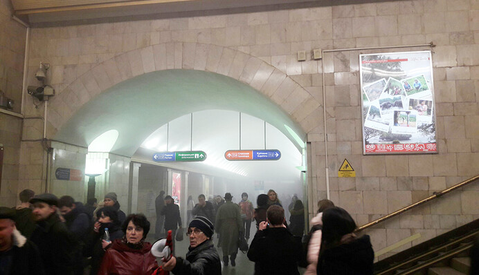 Взрыв в метро Санкт-Петербурга: новые подробности, фото и видео