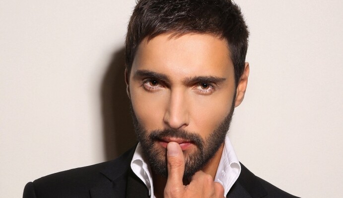 Виталий Козловский рассказал о своей любви в новом клипе: опубликовано видео