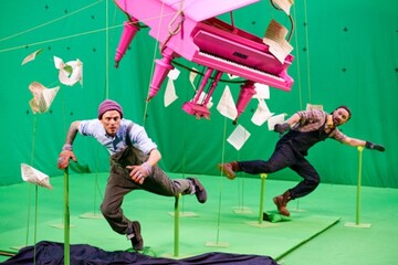 За секунду до краха: 5’nizza представила долгожданный клип