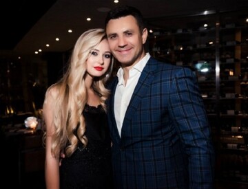 Николай Тищенко свозил молодую жену в Диснейленд: опубликованы фото