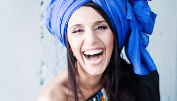 Мама Джамалы специально приехала из Крыма на премьеру документального фильма о дочери