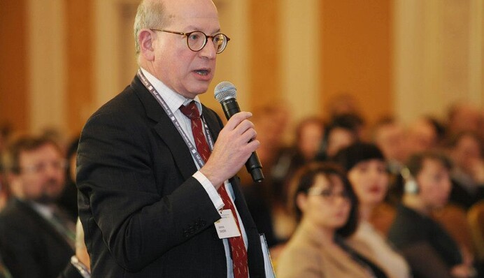 Джеймс Шерр: НАТО не буде воювати проти ядерної наддержави через Україну