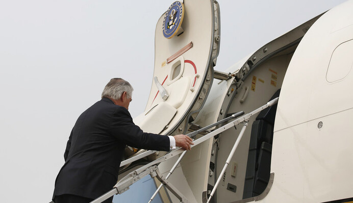 Время на подумать: чего ожидать от визита Тиллерсона в Москву