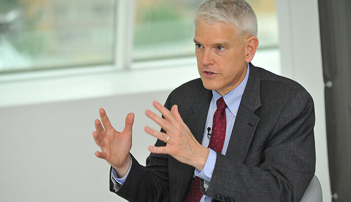 Стивен Пайфер: Украина должна сохранять 