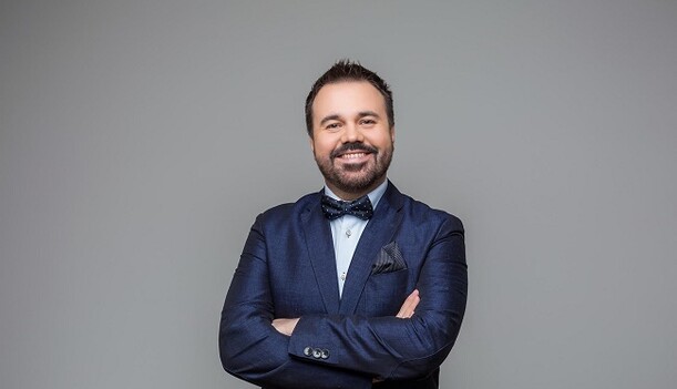 Популярный украинский комик Антон Лирник показал первое фото с новорожденной дочерью