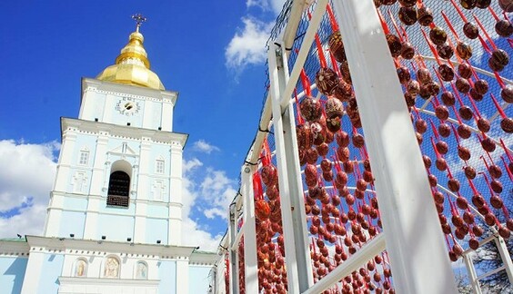 Как знаменитости отмечают Пасху 2017: гламурная корзина Олега Ляшко и идиллия Анны Седоковой