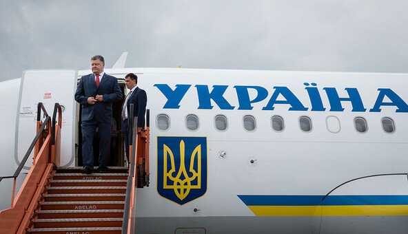Пока что рукопожатый: зачем Петр Порошенко едет к Терезе Мэй