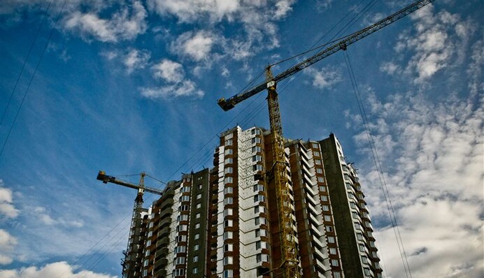 Эксперты рассказали о рисках покупки жилья в пригороде