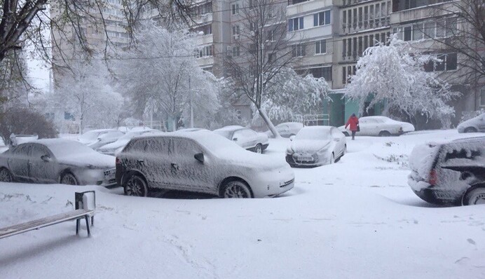 Вчера в интернете: как соцсети отреагировали на снег в апреле